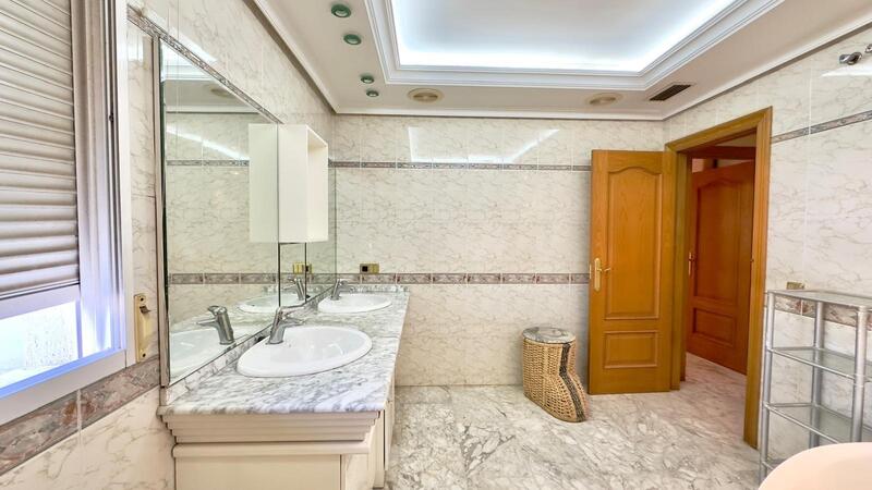 2 спальная комната квартира продается