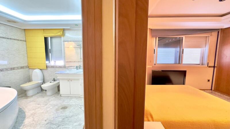 2 спальная комната квартира продается