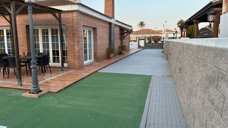 4 Schlafzimmer Villa zu verkaufen