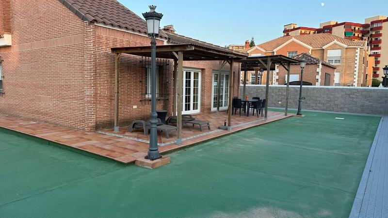 4 Schlafzimmer Villa zu verkaufen