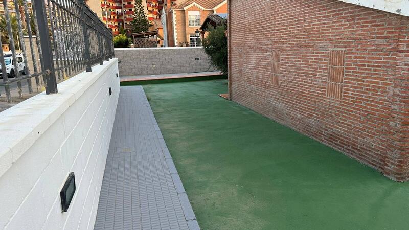 4 Schlafzimmer Villa zu verkaufen