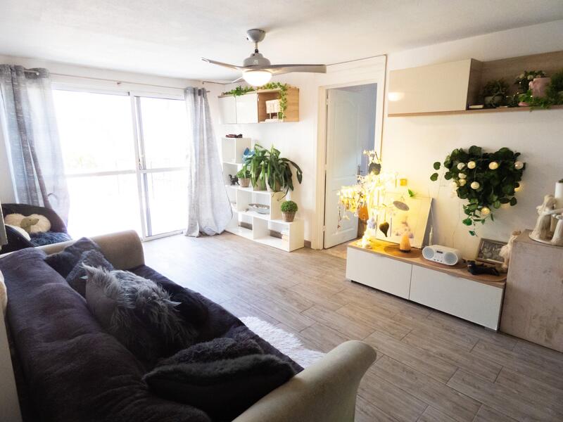 4 спальная комната вилла продается