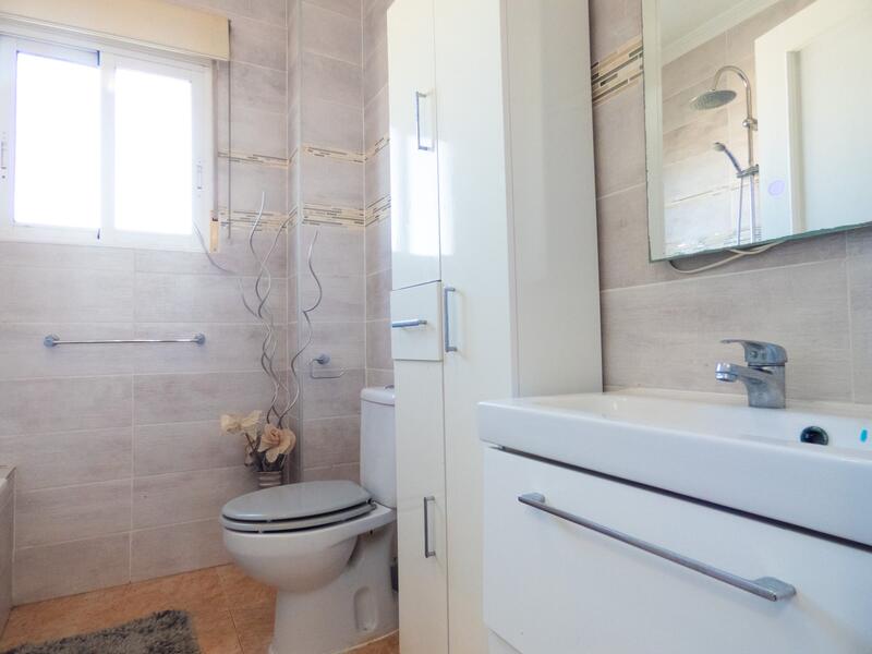 4 спальная комната вилла продается