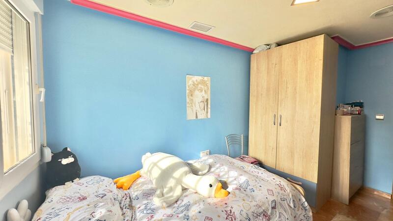 4 bedroom Apartment for sale