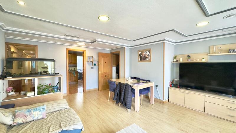 4 bedroom Apartment for sale