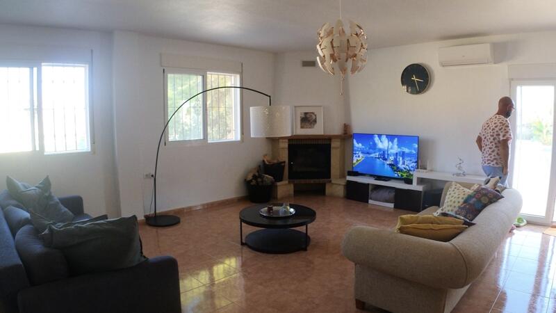 Villa à vendre dans Fortuna, Murcia