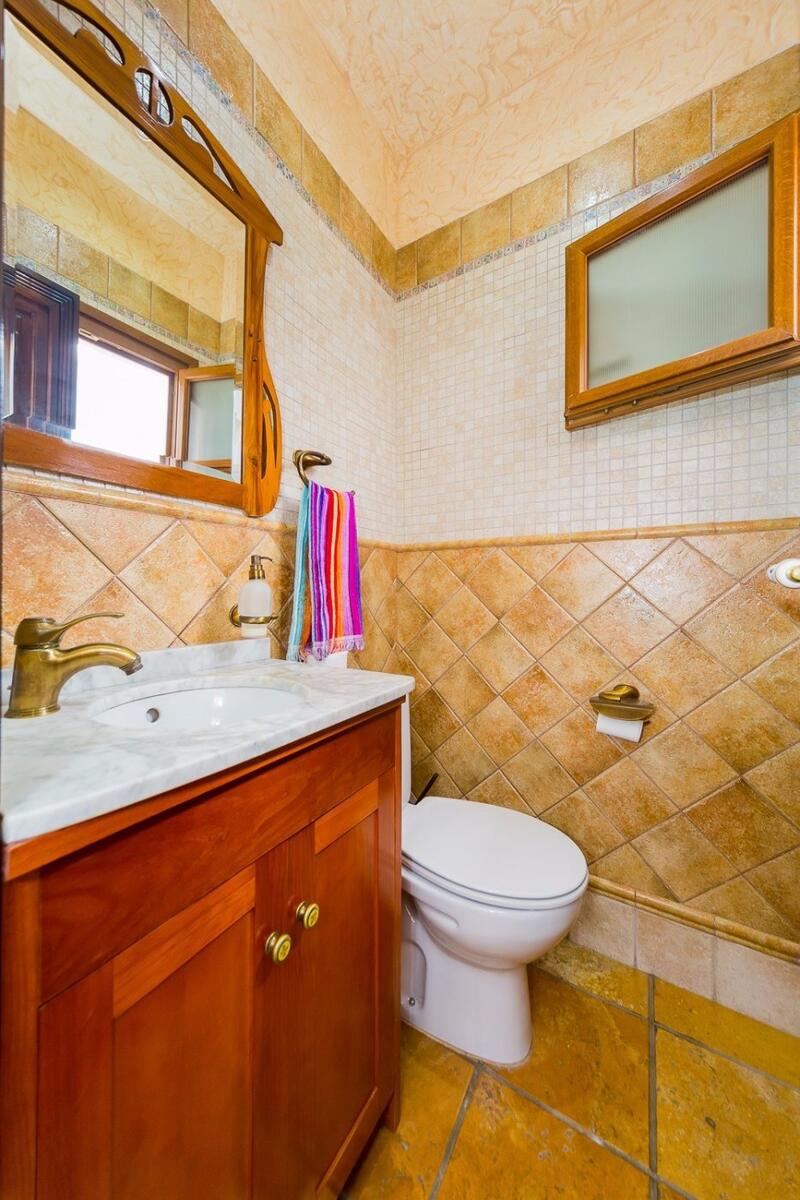 5 chambre Local Commercial à vendre