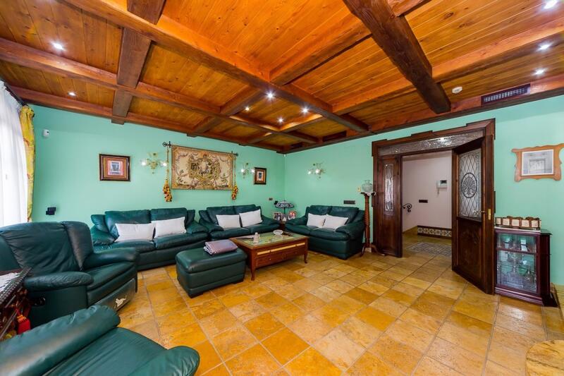 5 chambre Local Commercial à vendre