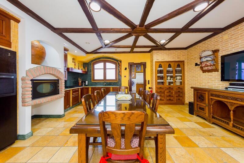 5 chambre Local Commercial à vendre