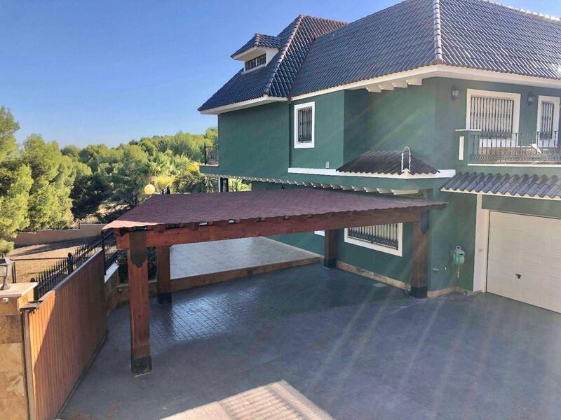 6 Schlafzimmer Villa zu verkaufen