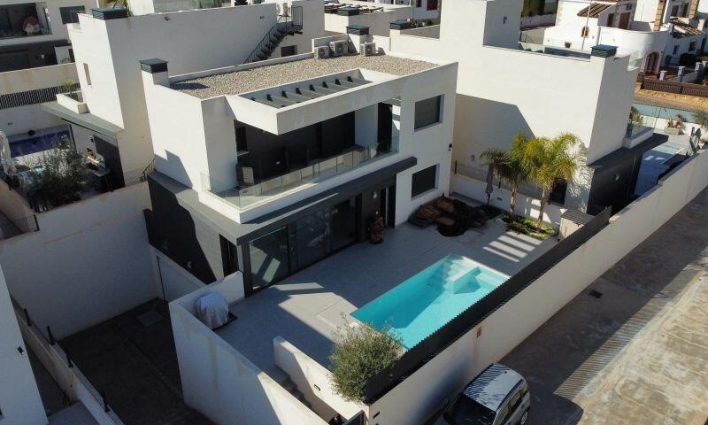 3 slaapkamer Villa Te koop