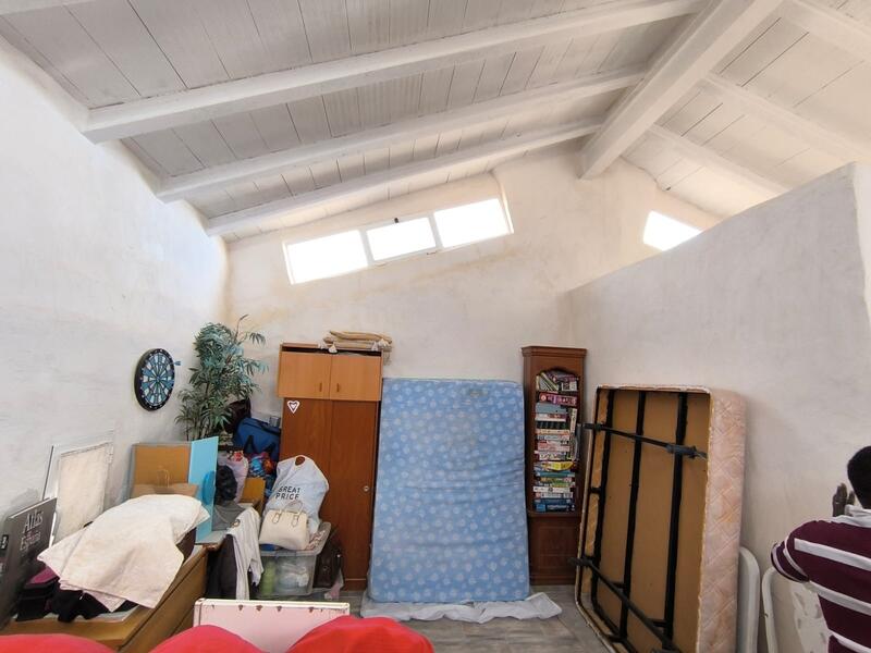 2 Cuarto Casa de Campo en venta