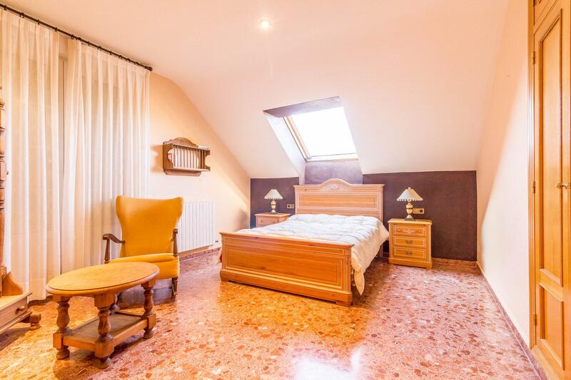 7 bedroom Villa for sale