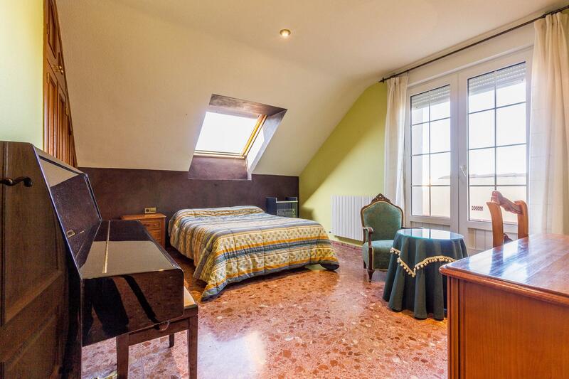 7 bedroom Villa for sale