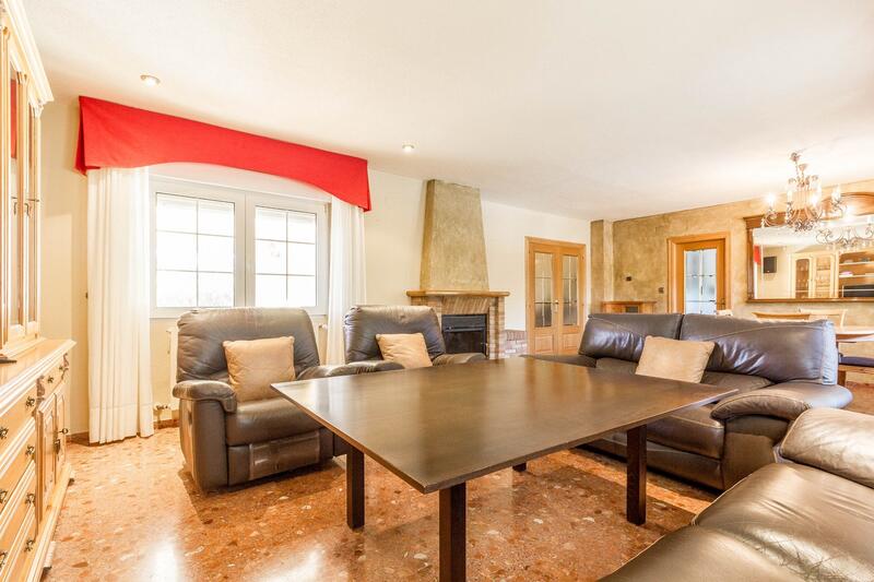 7 bedroom Villa for sale