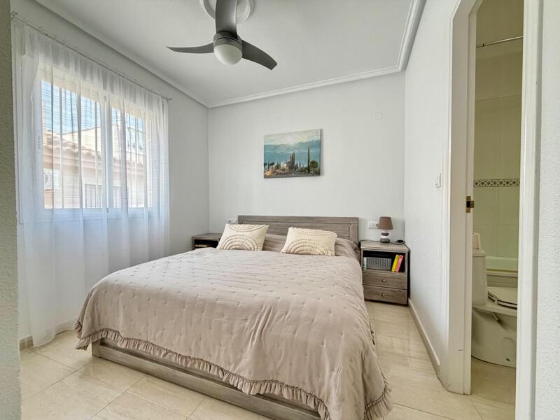 2 Schlafzimmer Landhaus zu verkaufen