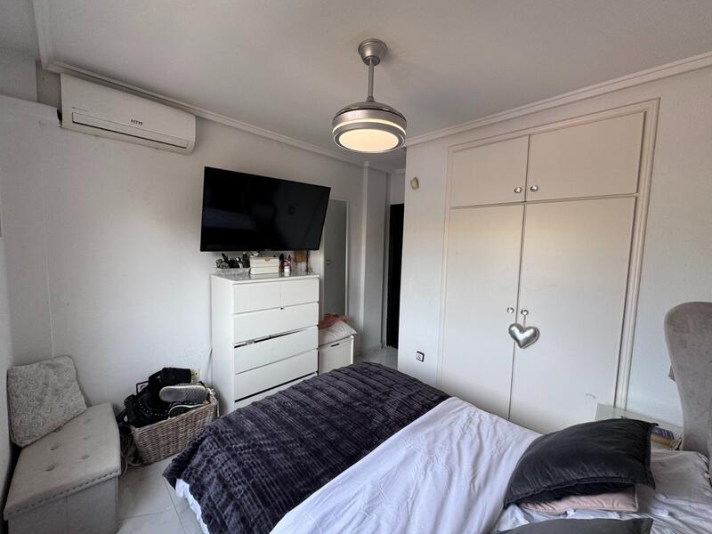 2 slaapkamer Appartement Te koop