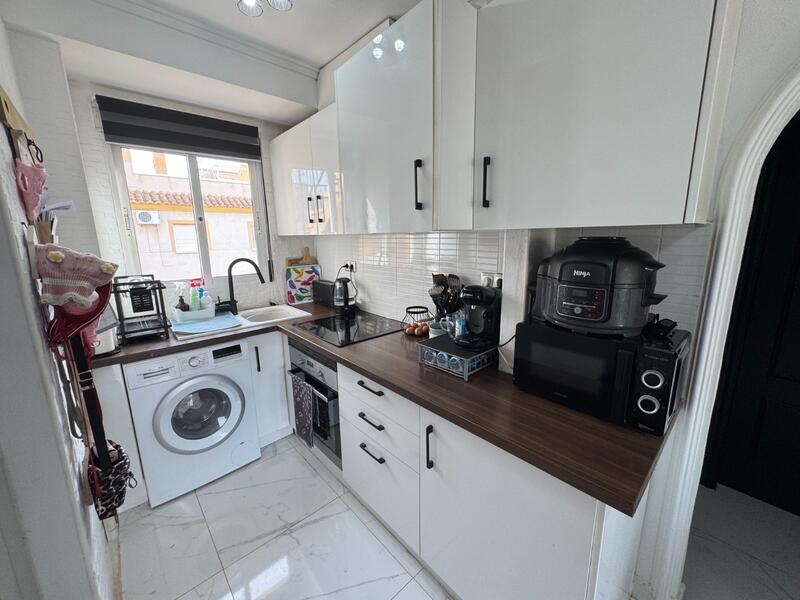 2 slaapkamer Appartement Te koop