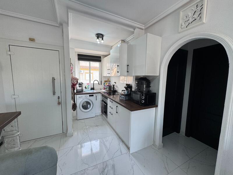 2 slaapkamer Appartement Te koop