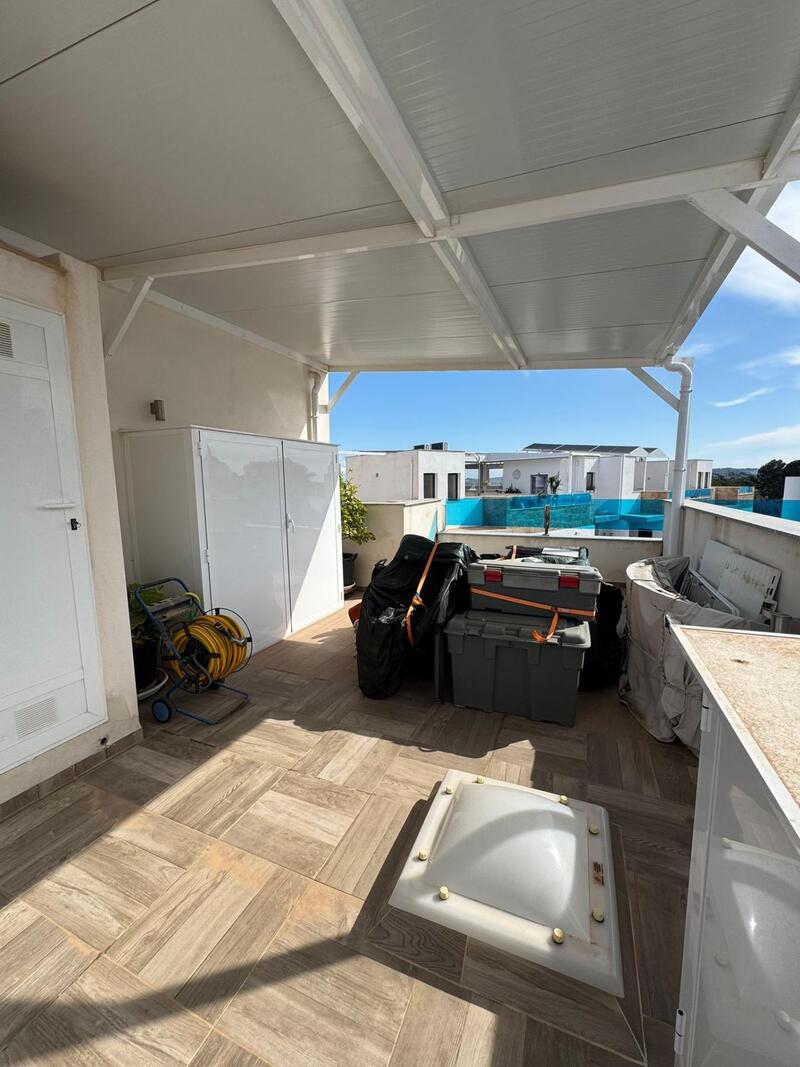 3 bedroom Townhouse for sale