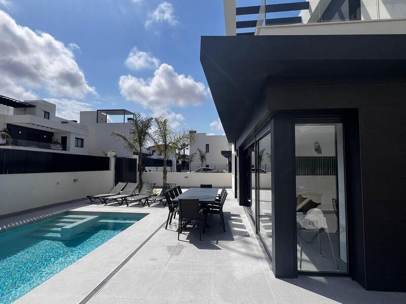 5 soverom Villa til salgs