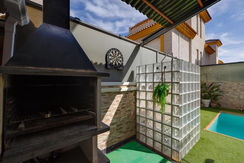 3 Cuarto Villa en venta