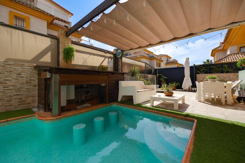 3 Cuarto Villa en venta