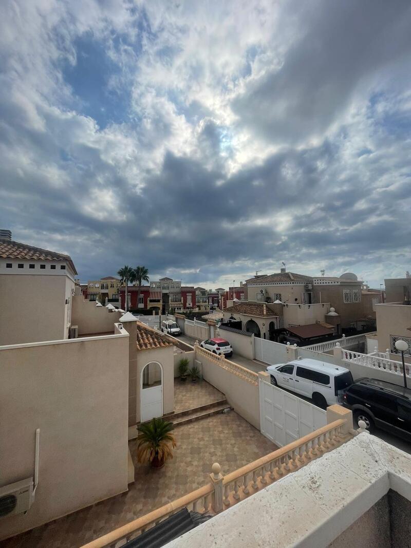 3 bedroom Country House for sale