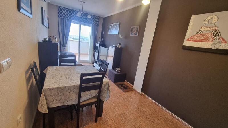 2 slaapkamer Appartement Te koop