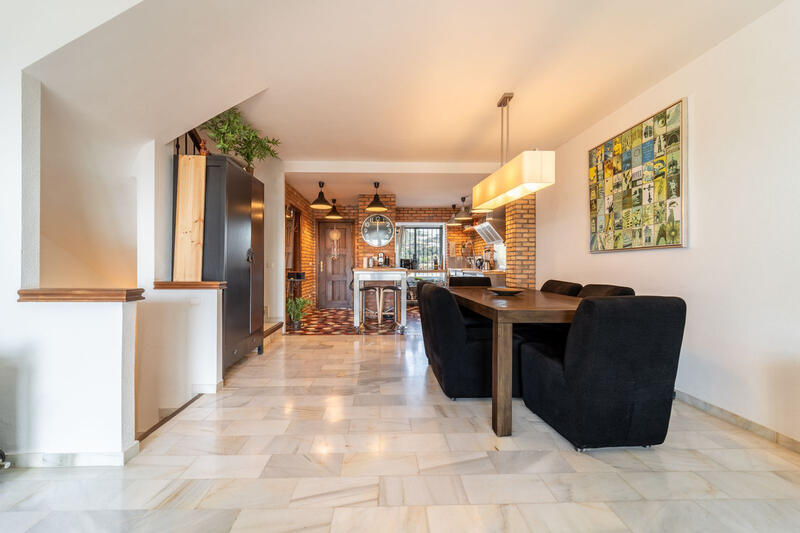 3 bedroom Townhouse for sale