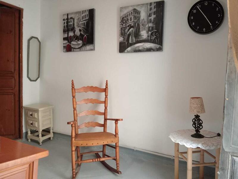 4 bedroom Townhouse for sale