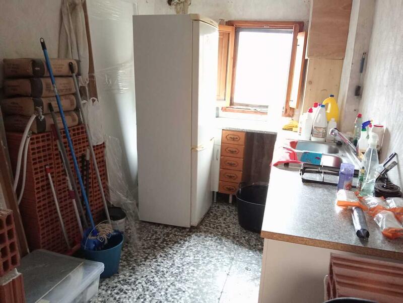 4 bedroom Townhouse for sale