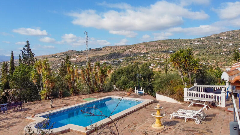 5 bedroom Villa for sale