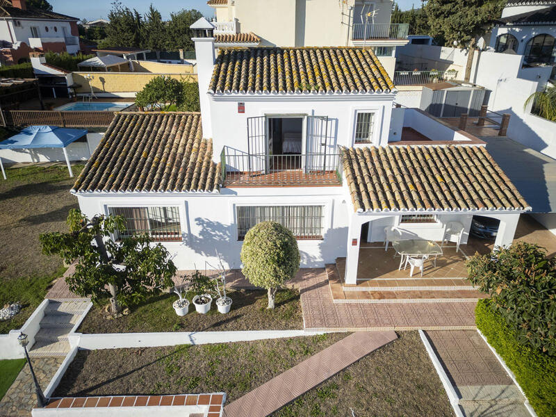 Villa à vendre dans Estepona, Málaga