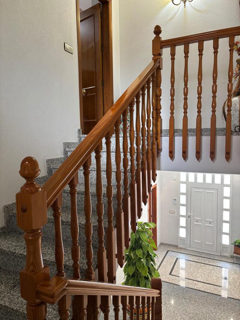 5 soverom Rekkehus til salgs