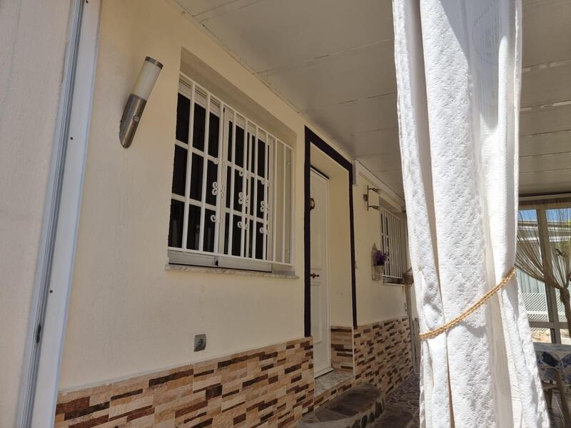 2 slaapkamer Appartement Te koop