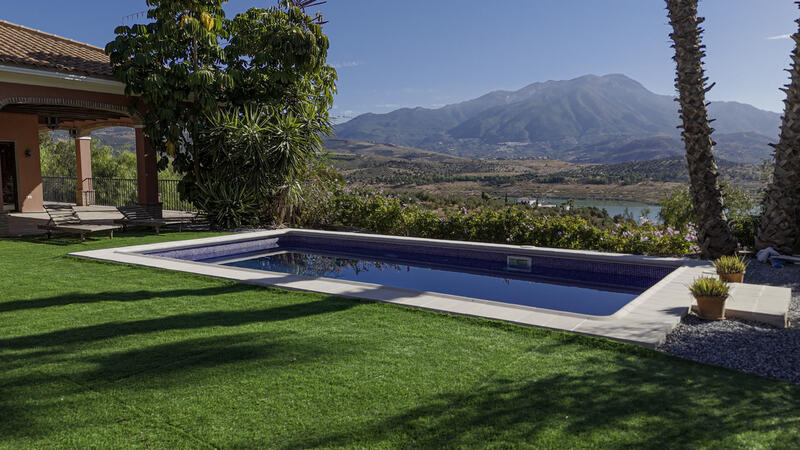 6 bedroom Villa for sale