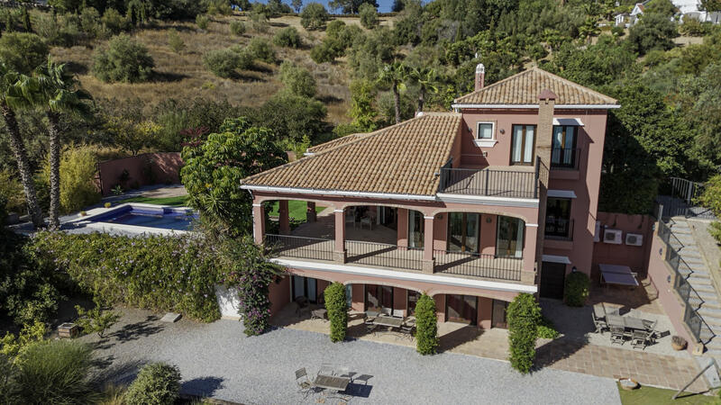 6 bedroom Villa for sale