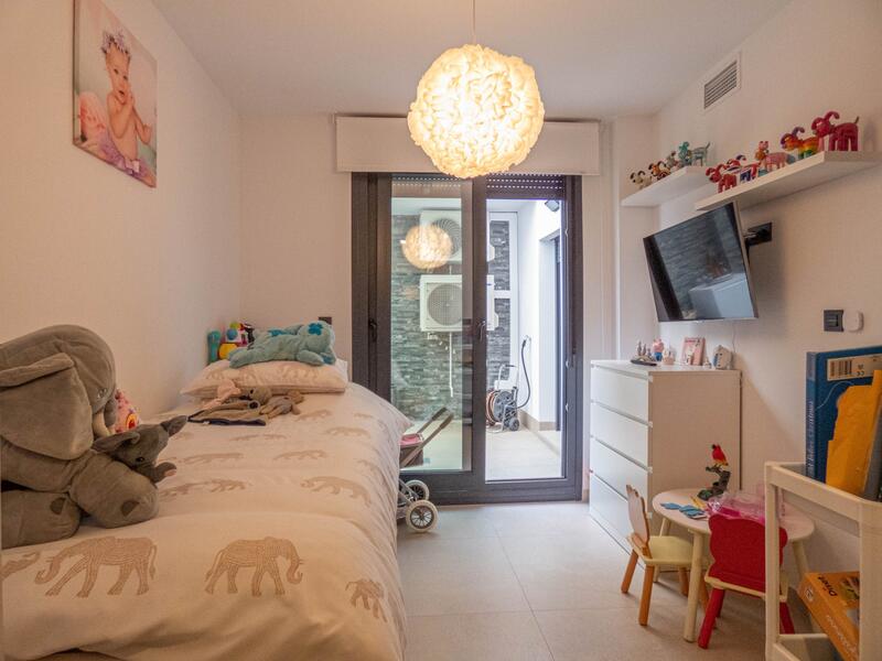 3 bedroom Apartment for sale