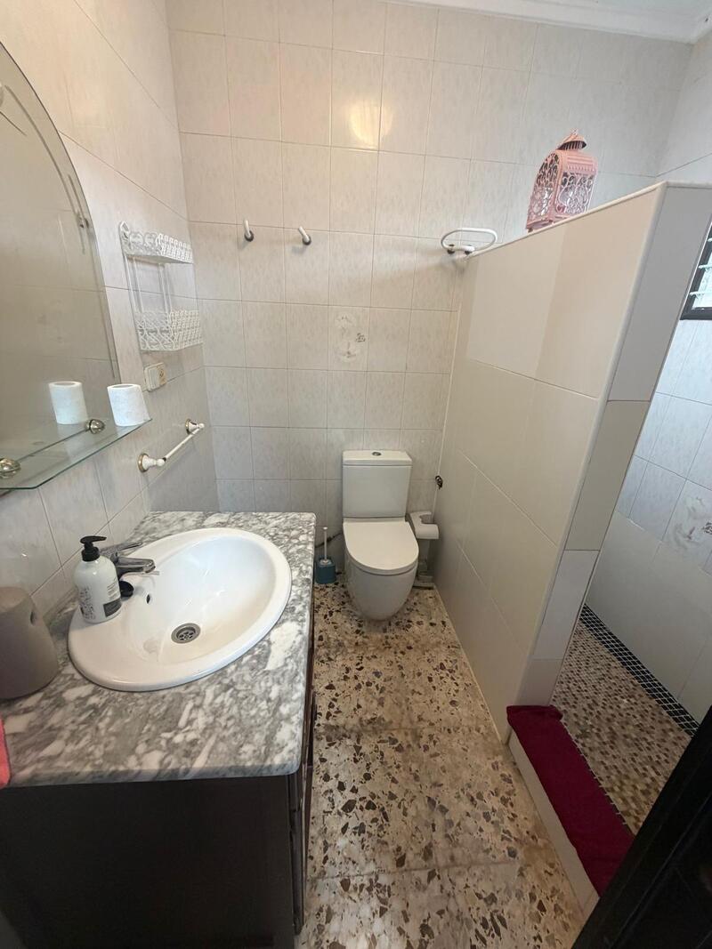 3 bedroom Country House for sale 3 bedroom Country House for sale