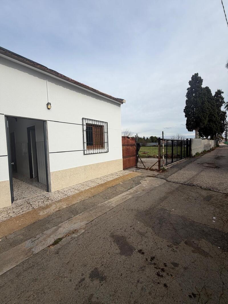 3 bedroom Country House for sale 3 bedroom Country House for sale