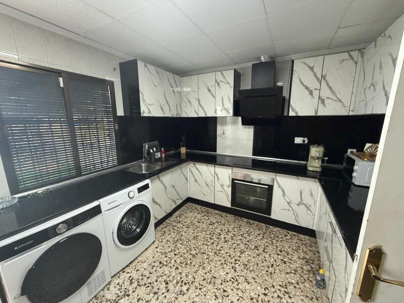 3 bedroom Country House for sale 3 bedroom Country House for sale