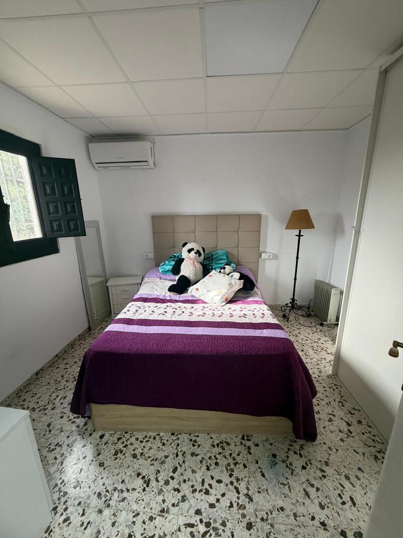 3 bedroom Country House for sale 3 bedroom Country House for sale