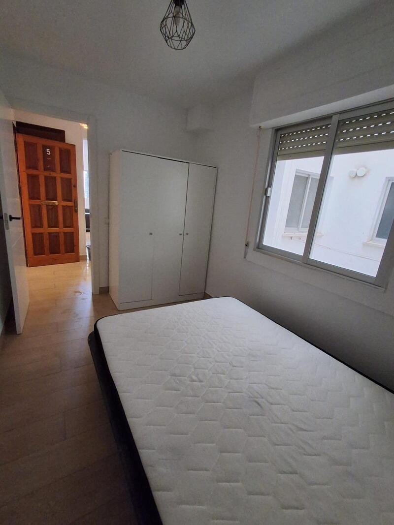 1 bedroom Apartment for sale