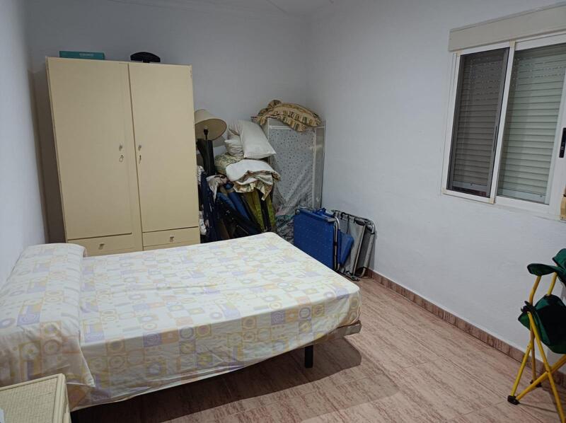 4 bedroom Townhouse for sale