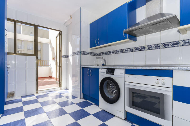 4 bedroom Apartment for sale