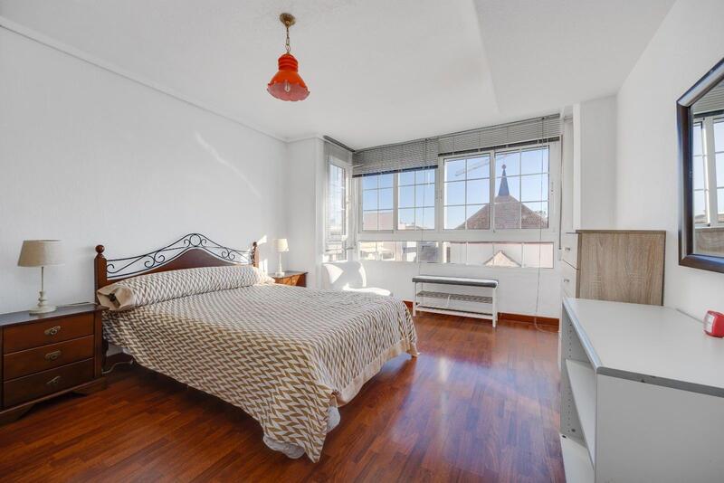 2 slaapkamer Appartement Te koop