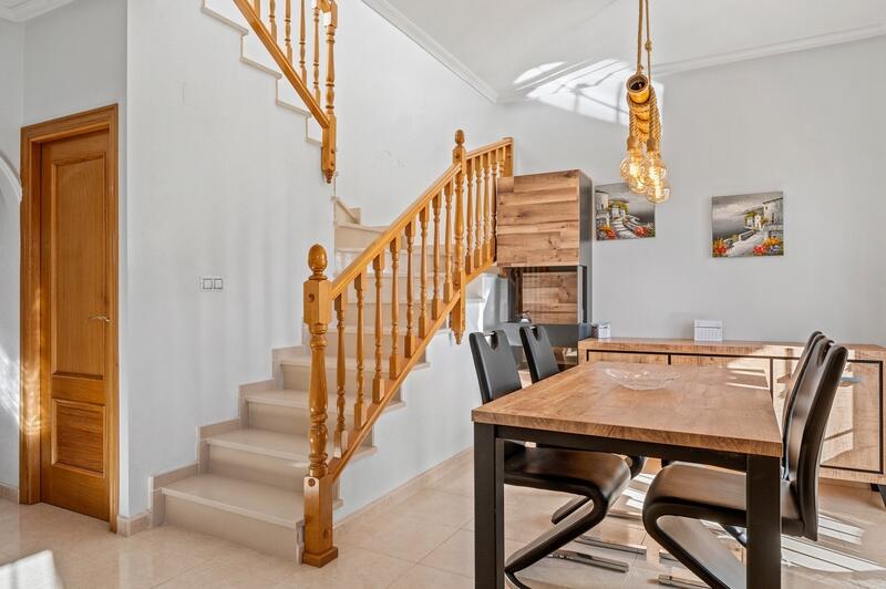 3 bedroom Townhouse for sale