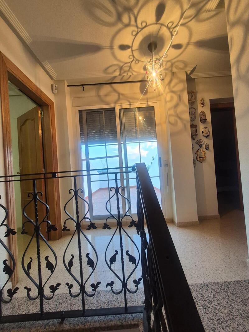 3 bedroom Country House for sale 3 bedroom Country House for sale