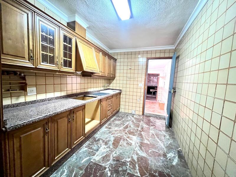 3 bedroom Townhouse for sale